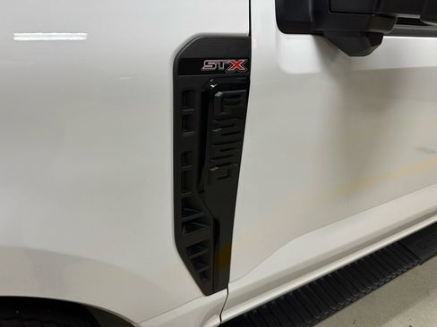 Certified 2024 Ford F250 XL w/ STX Appearance Package AWD/4WD image 5