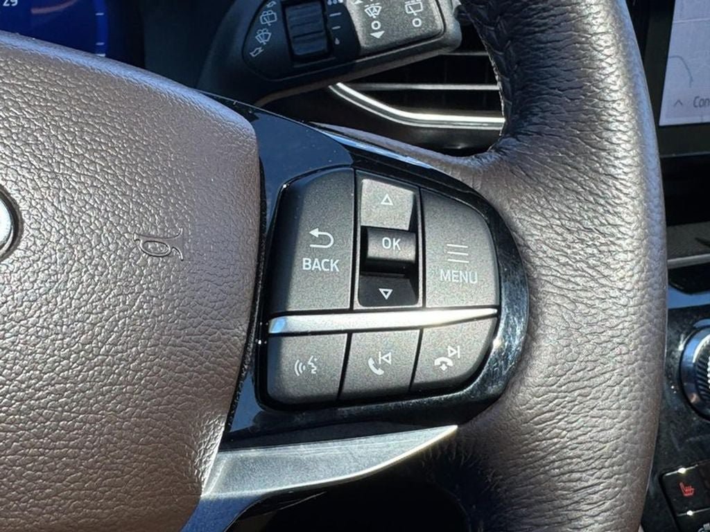 Used 2023 Ford Explorer King Ranch AWD/4WD image 18