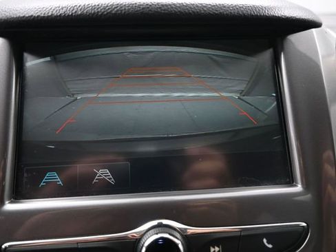 Used 2017 Chevrolet Cruze LT image 4