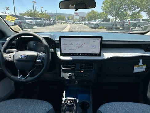 New 2026 Ford Maverick XLT w/ XLT Luxury Package FWD image 18