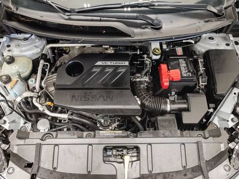 Used 2025 Nissan Rogue SV FWD image 3