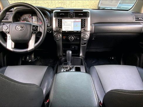 Used 2022 Toyota 4Runner SR5 Premium image 13