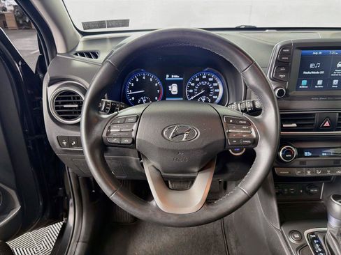 Used 2021 Hyundai Kona Limited AWD/4WD image 3