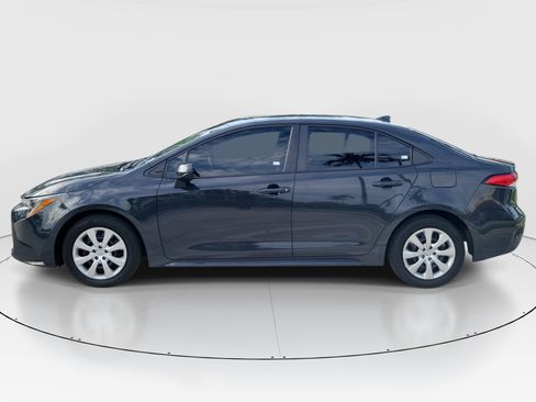 Used 2023 Toyota Corolla LE FWD image 4