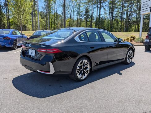 New 2026 BMW 530i xDrive w/ Premium Package AWD/4WD image 3