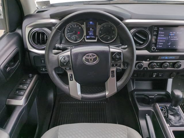 Used 2023 Toyota Tacoma SR5 w/ Technology Package AWD/4WD image 16