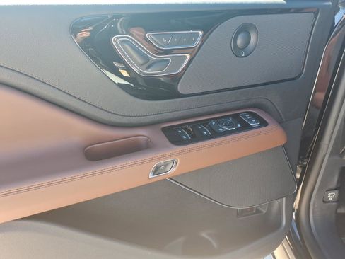 New 2026 Lincoln Aviator Reserve AWD/4WD image 7