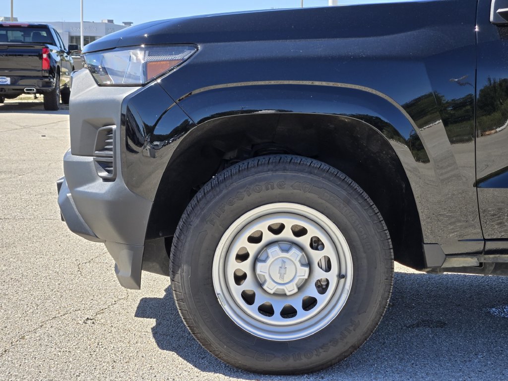 Used 2024 Chevrolet Colorado W/T RWD image 8