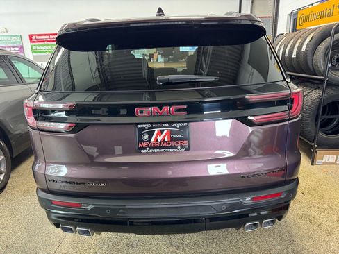 Used 2024 GMC Acadia Elevation w/ Black Edition image 5