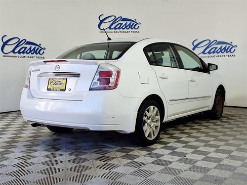 Used 2011 Nissan Sentra 2.0 S image 6