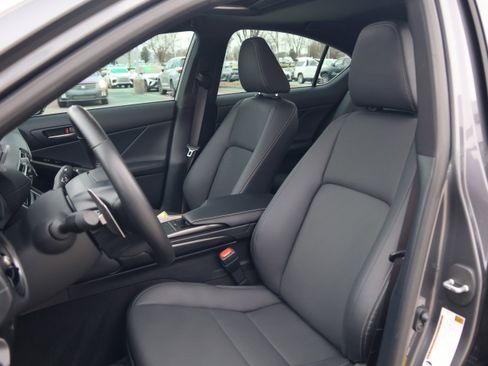 Used 2025 Lexus IS 350 F Sport image 33