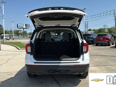Used 2025 Ford Explorer Active RWD image 28