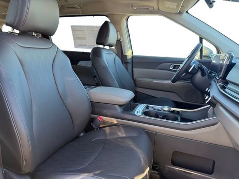 New 2026 Kia Carnival SX FWD image 15