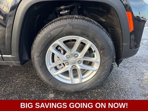 New 2025 Jeep Grand Cherokee Laredo X image 14