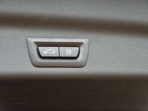 Used 2025 BMW X1 xDrive28i AWD/4WD image 8