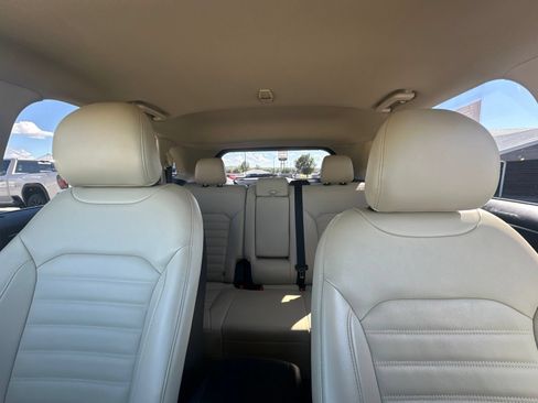 Used 2018 Ford Edge SEL w/ Equipment Group 201A AWD/4WD image 17
