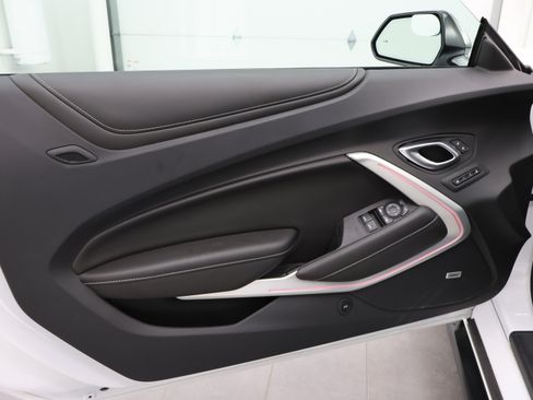 Used 2022 Chevrolet Camaro SS image 33