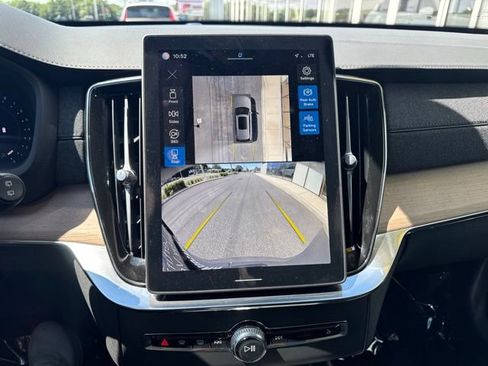 Certified 2025 Volvo XC90 B6 Plus AWD/4WD image 26