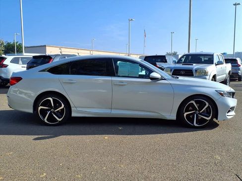 Used 2020 Honda Accord Sport image 4