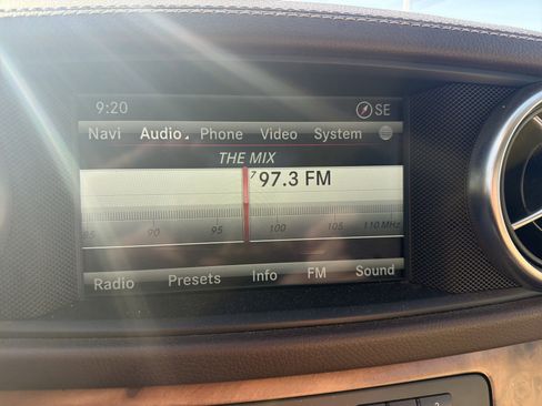 Used 2015 Mercedes-Benz SL 550 image 23