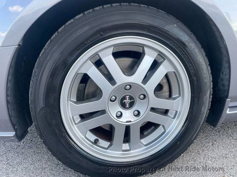 Used 2006 Ford Mustang GT RWD image 16