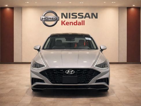 Used 2023 Hyundai Sonata SEL w/ Convenience Package FWD image 3