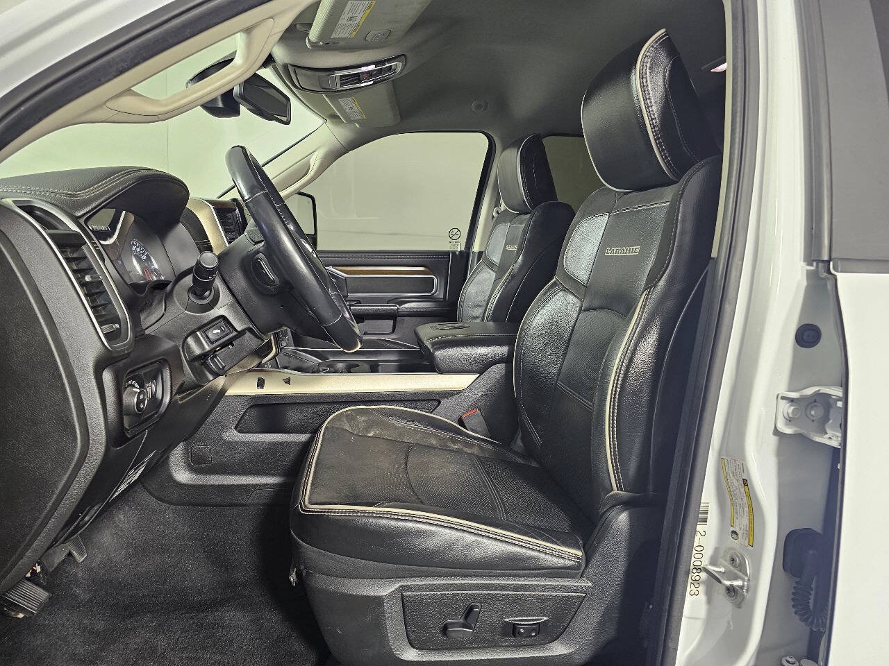Used 2023 RAM 2500 Laramie AWD/4WD image 12