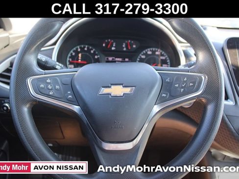 Used 2025 Chevrolet Malibu LT FWD image 26