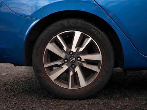 Used 2023 Nissan Versa SV image 24