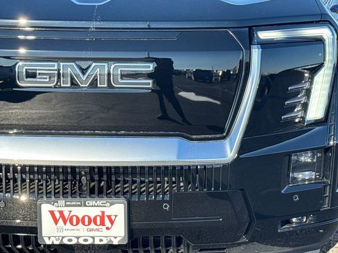 New 2025 GMC Sierra EV Denali image 13
