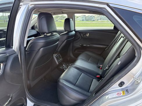 Used 2015 Toyota Avalon Limited FWD image 9