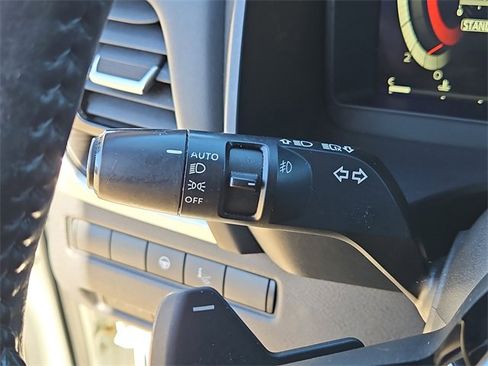 Used 2021 Nissan Rogue Platinum image 24