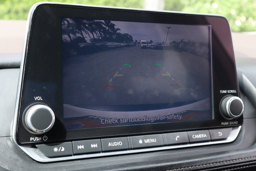 Used 2023 Nissan Rogue S FWD image 26