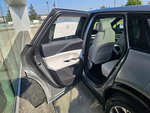 New 2026 Cadillac Lyriq Sport AWD/4WD image 15