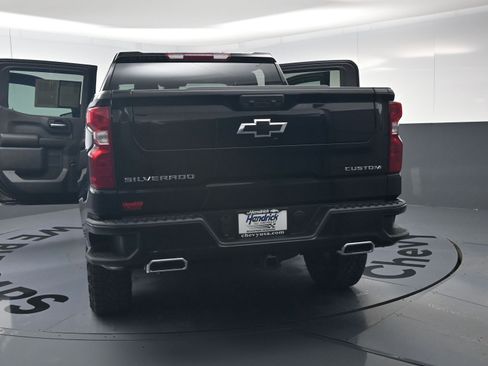 Used 2026 Chevrolet Silverado 1500 Custom Trail Boss AWD/4WD image 25