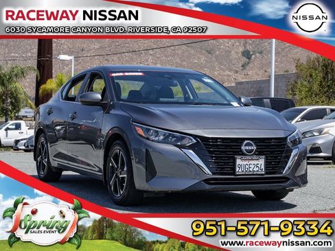 Used 2025 Nissan Sentra SV FWD image 1