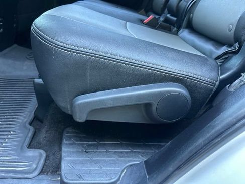 Used 2019 Toyota 4Runner SR5 Premium AWD/4WD image 32