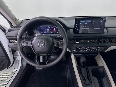 Used 2026 Honda Accord SE image 19