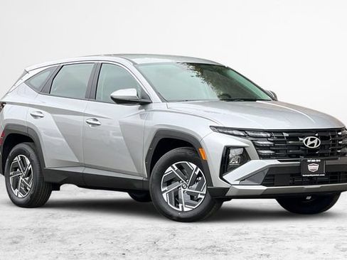 New 2026 Hyundai Tucson Blue SE AWD/4WD image 2