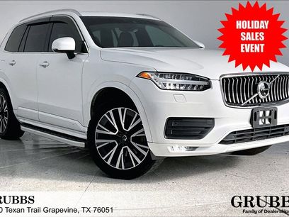 Used 2022 Volvo XC90 T5 Momentum w/ Advanced Package