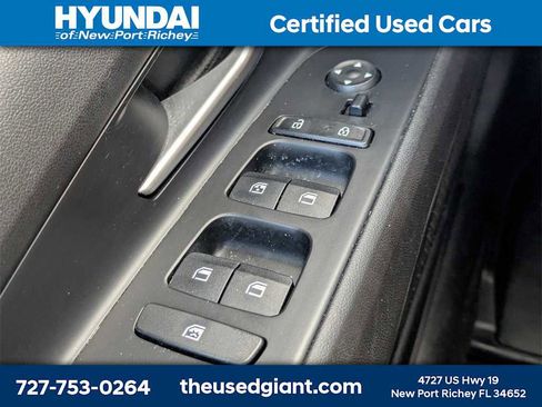 Used 2022 Hyundai Elantra SEL w/ Convenience Package image 25