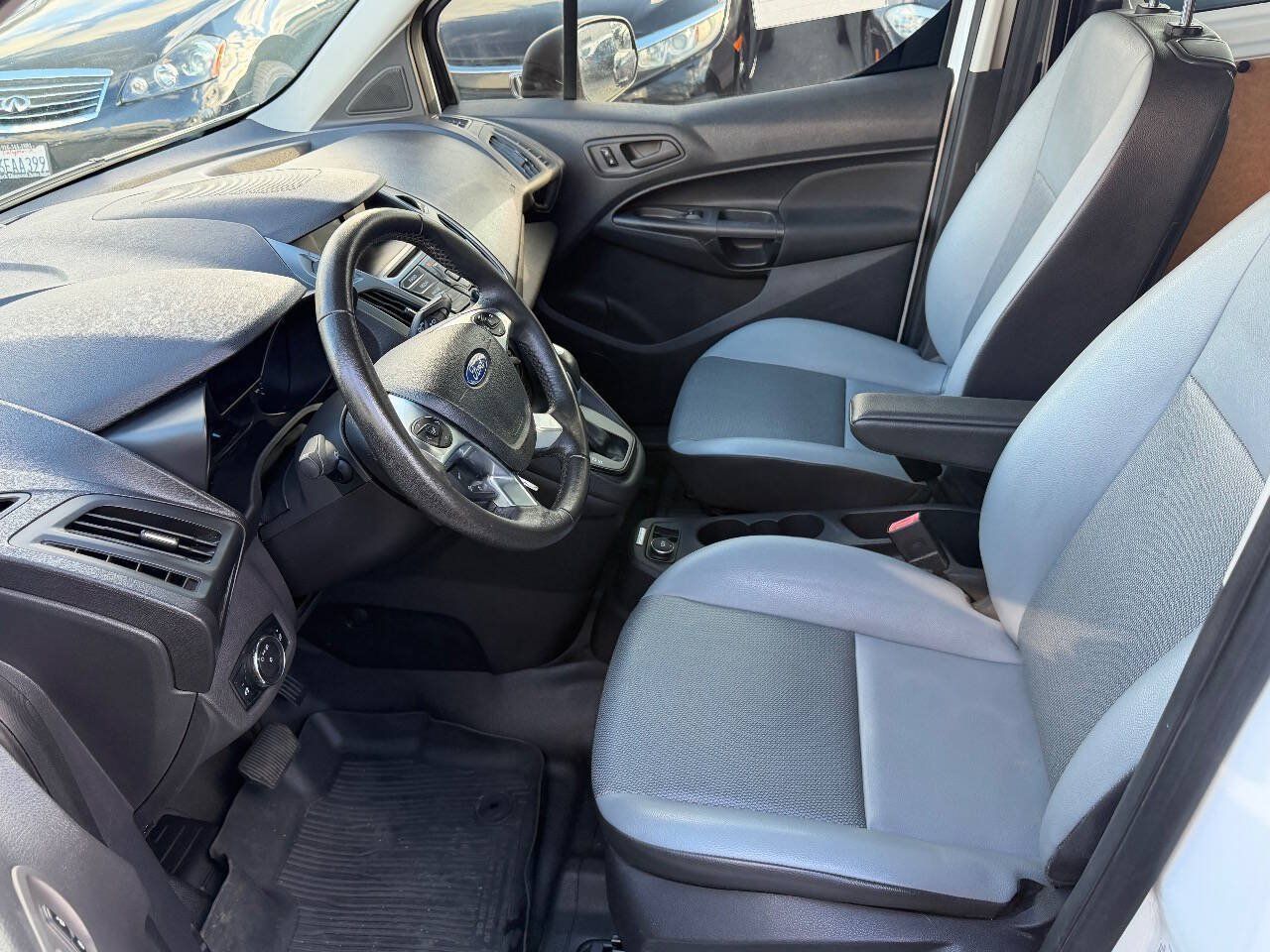 Used 2016 Ford Transit Connect XL FWD image 12