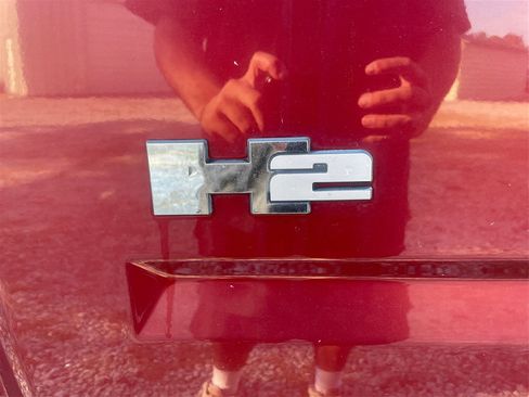 Used 2003 HUMMER H2 Sport Utility w/ Preferred Equipment Group image 34