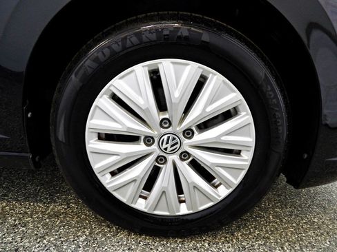 Used 2019 Volkswagen Jetta S w/ Driver Assistance Package FWD image 21