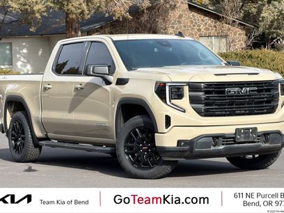 Used 2023 GMC Sierra 1500 Elevation w/ LPO, Elevation Black Package