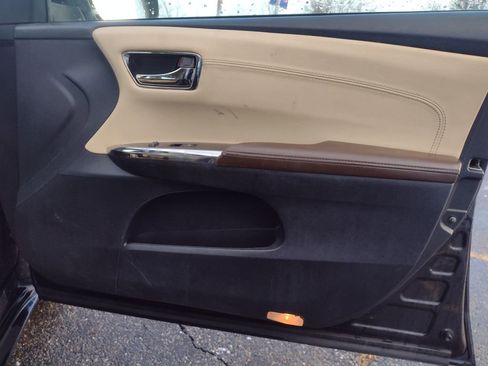 Used 2016 Toyota Avalon XLE Premium image 18