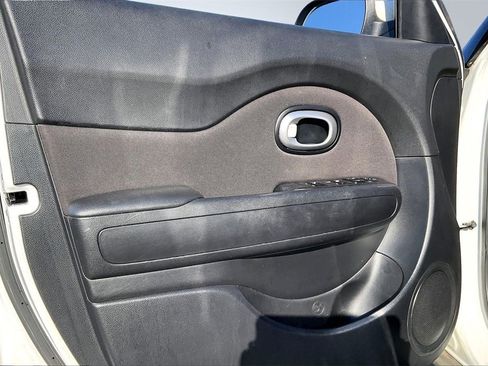 Used 2016 Kia Soul image 21