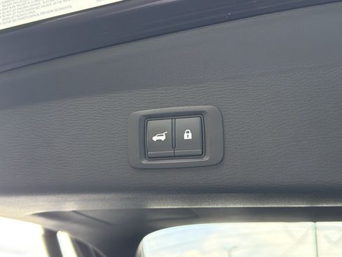 Used 2023 Mitsubishi Outlander SE FWD image 17