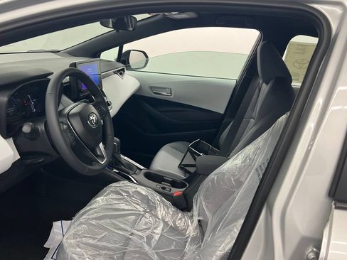 Used 2026 Toyota Corolla SE FWD image 6