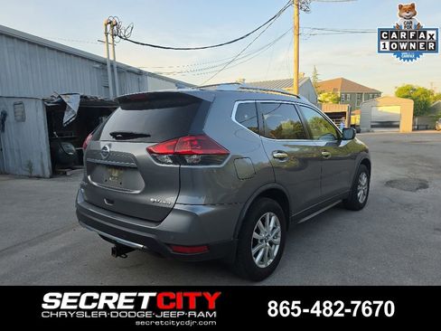 Used 2019 Nissan Rogue SV AWD/4WD image 5